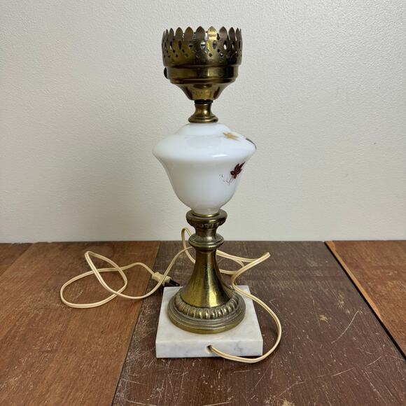 Vintage Fall leaf Milk Glass Brass marble base accent table lamp - Picture 11 of 15